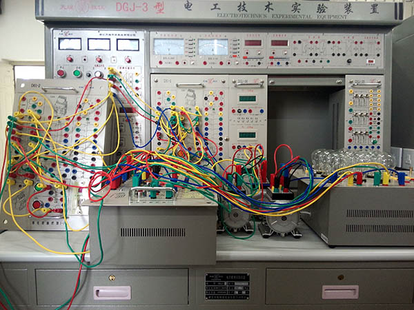 三相異步電動機有哪些電氣保護措施？
